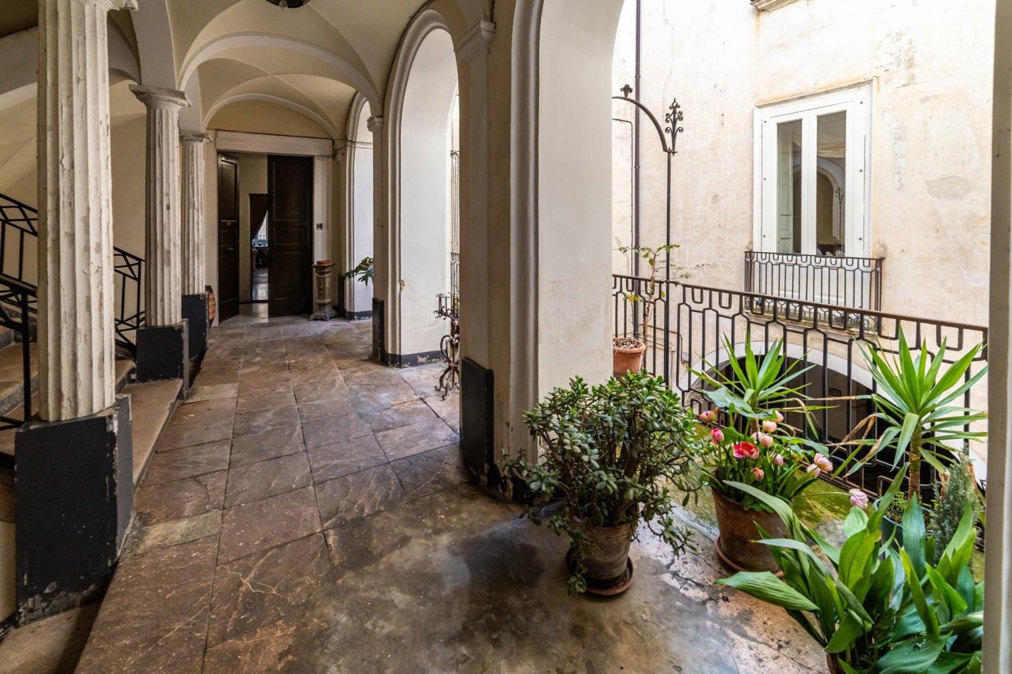 Dimora Storica Giostra Vecchia - Palazzo Grisolia 1809 Cosenza Exterior foto