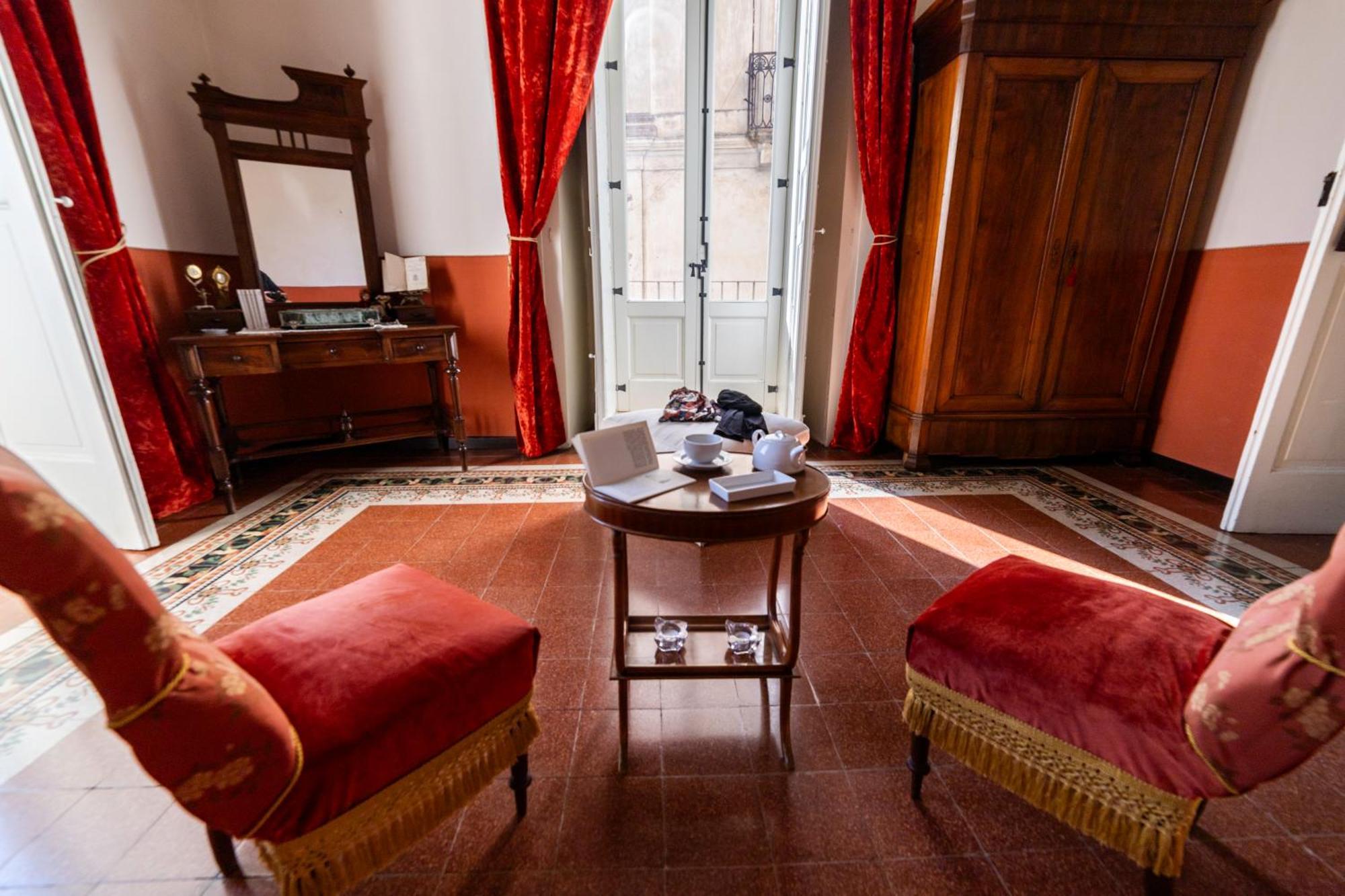 Dimora Storica Giostra Vecchia - Palazzo Grisolia 1809 Cosenza Exterior foto